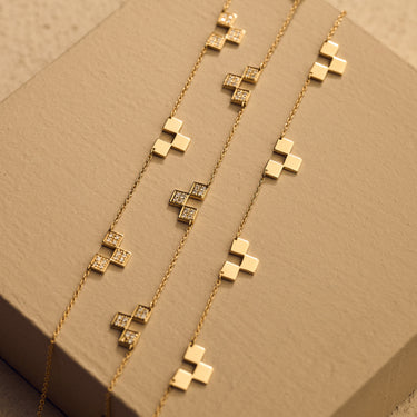 Yellow Gold Half Diamond 5 Necklace